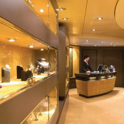 Vantaggi e Privilegi -MSC Yacht Club