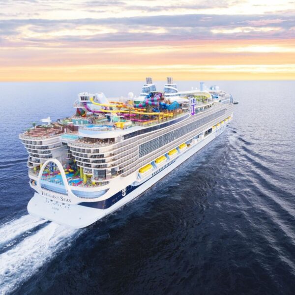 Legend of the Seas: la nave da crociera che ridefinisce tutto
